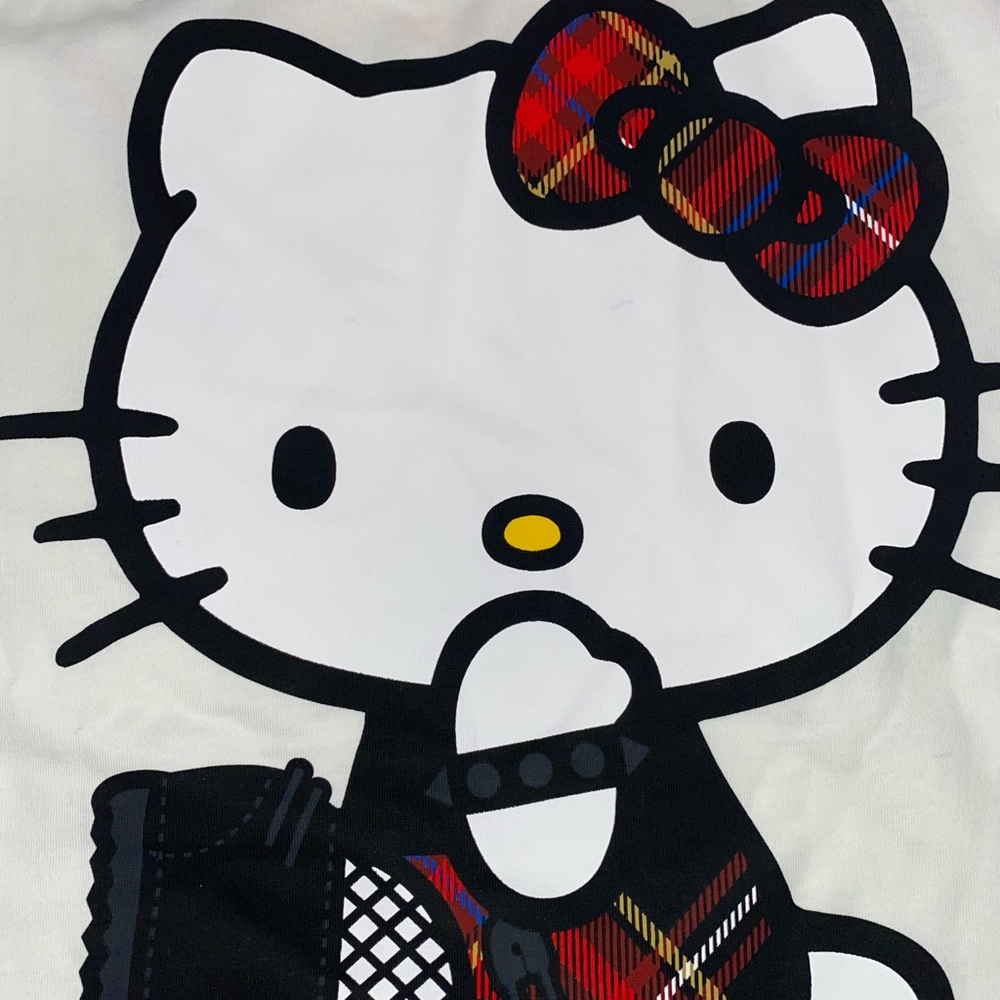 Hello Kitty Tee Forever 21
